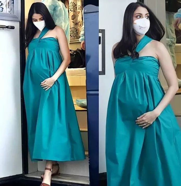 Anushka Sharma pamer baby bump © 2020 berbagai sumber