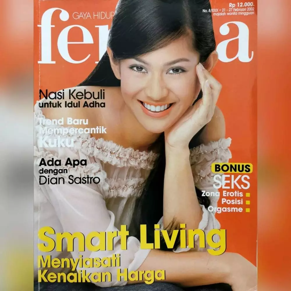 Dian Sastro jadi model majalah jadul © Instagram Dian Sastro jadi model majalah jadul © Instagram