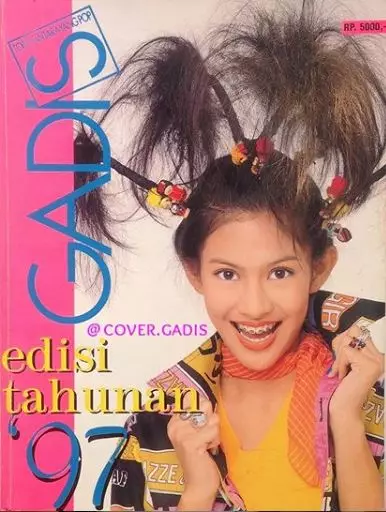 Dian Sastro jadi model majalah jadul © Instagram Dian Sastro jadi model majalah jadul © Instagram