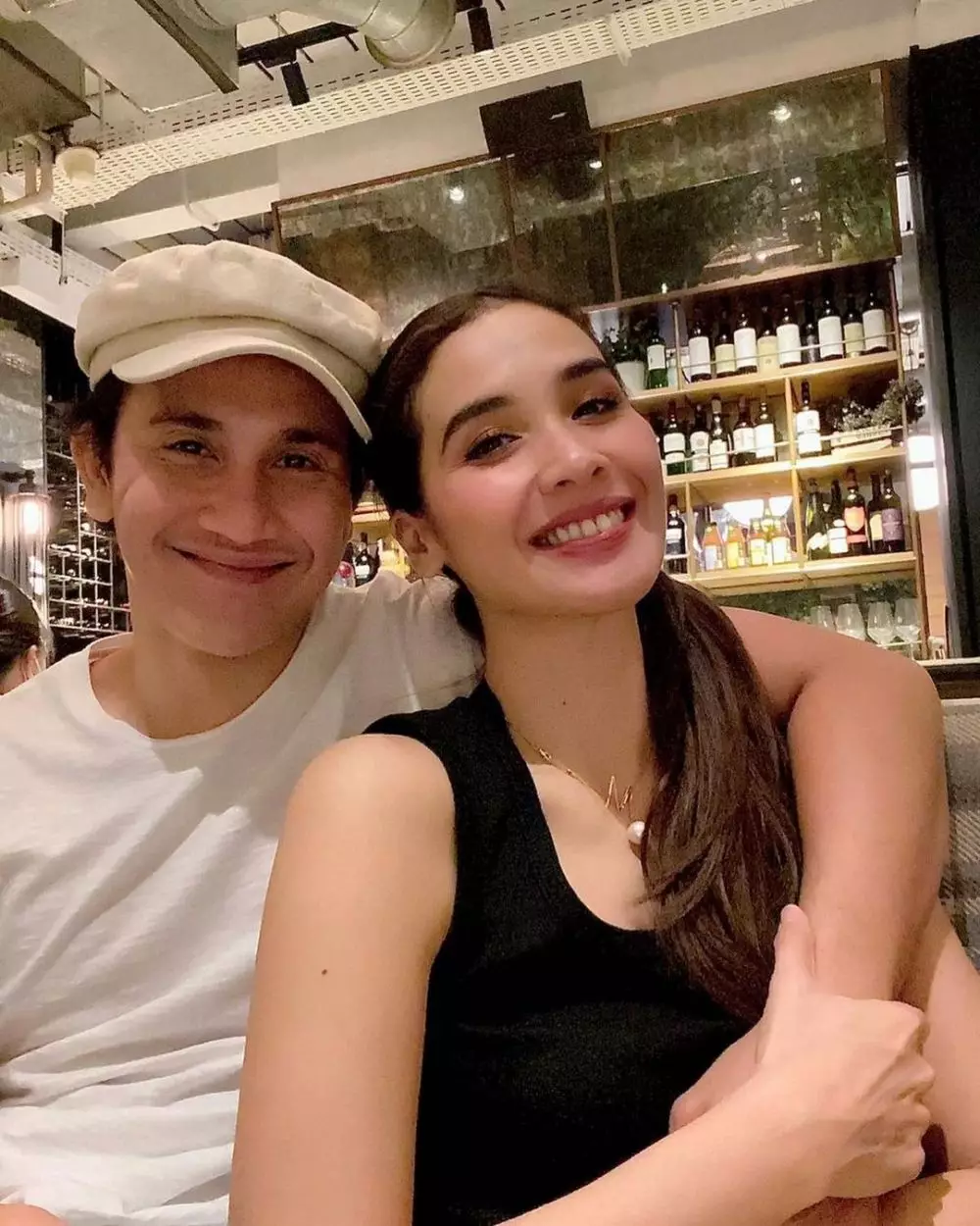 Seleb menikah sahabat sendiri © Instagram