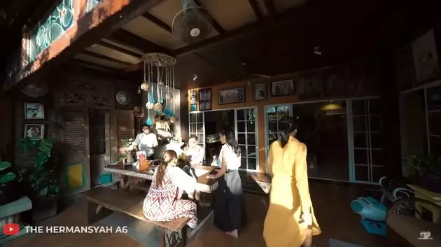 Potret rumah Sarah Menzel © Istimewa