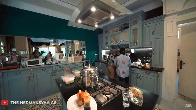 Potret rumah Sarah Menzel © Istimewa