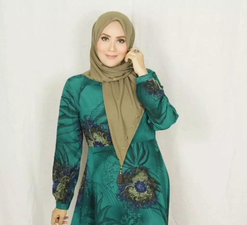 Seleb wanita ini terkenal dengan peran ibu idaman © Instagram