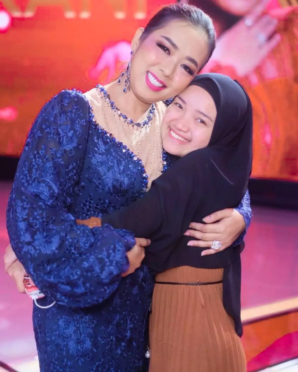 Kebersamaan Soimah dan jebolan LIDA © Instagram Kebersamaan Soimah dan jebolan LIDA © Instagram
