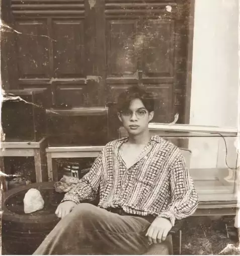 Potret 90-an ala Dinda Hauw dan Rey Mbayang © Instagram