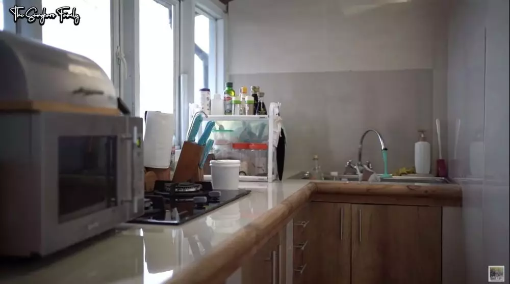 isi dalam rumah Mark Sungkar © YouTube