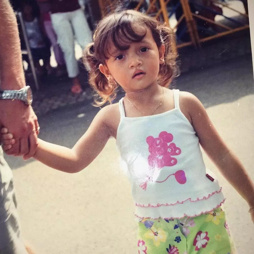 masa kecil seleb langganan peran antagonis © Instagram