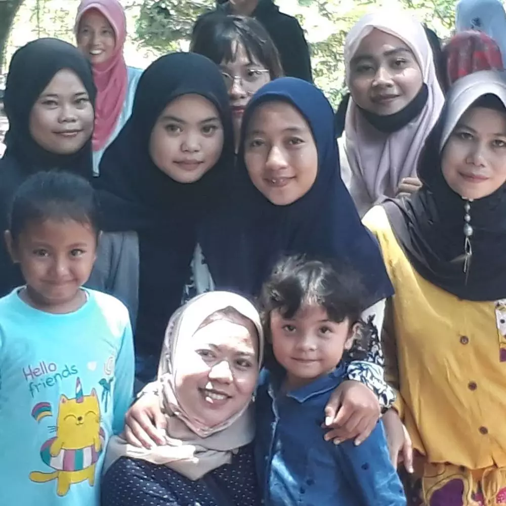 Fara Simatupang 'Reyna' di lokasi syuting Ikatan Cinta © 2020 brilio.net Instagram Fara Simatupang 'Reyna' di lokasi syuting Ikatan Cinta © 2020 brilio.net Instagram