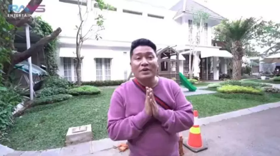 rumah presenter ganteng © YouTube