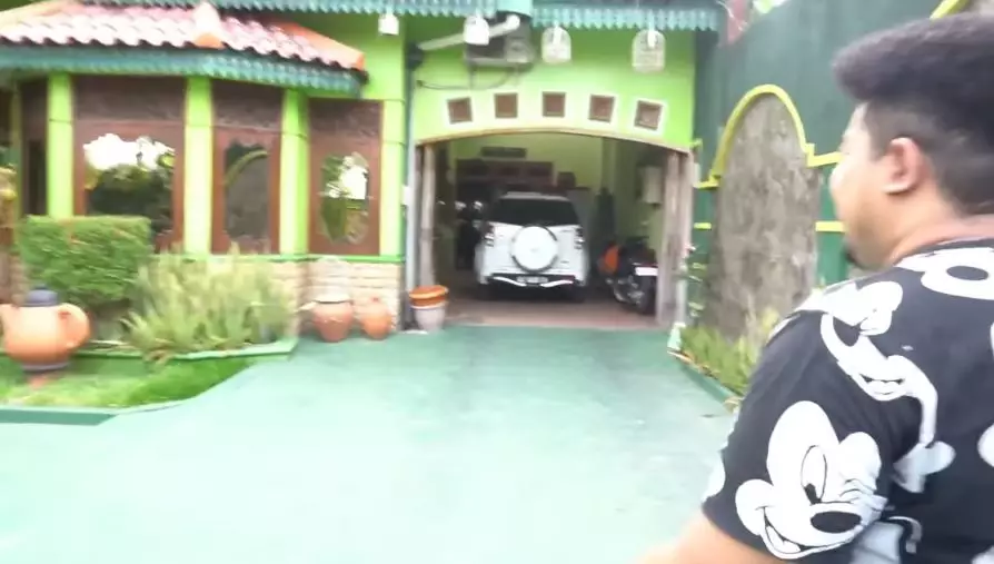 rumah Adam Ghifari © YouTube