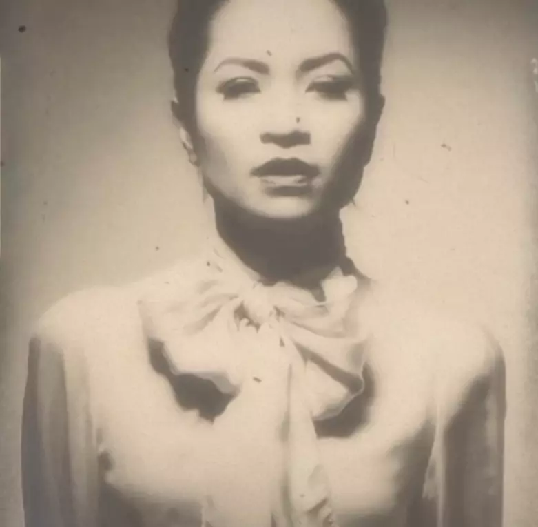 Potret 90-an ala pemain Ikatan Cinta Instagram Potret 90-an ala pemain Ikatan Cinta Instagram