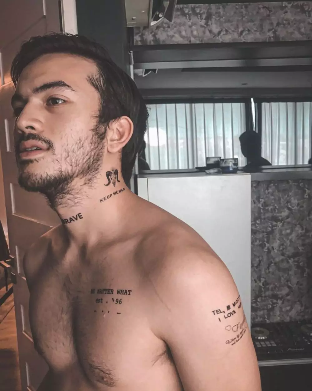 pesinetron pamer badan kekar © 2020 brilio.net pesinetron pamer badan kekar © 2020 brilio.net