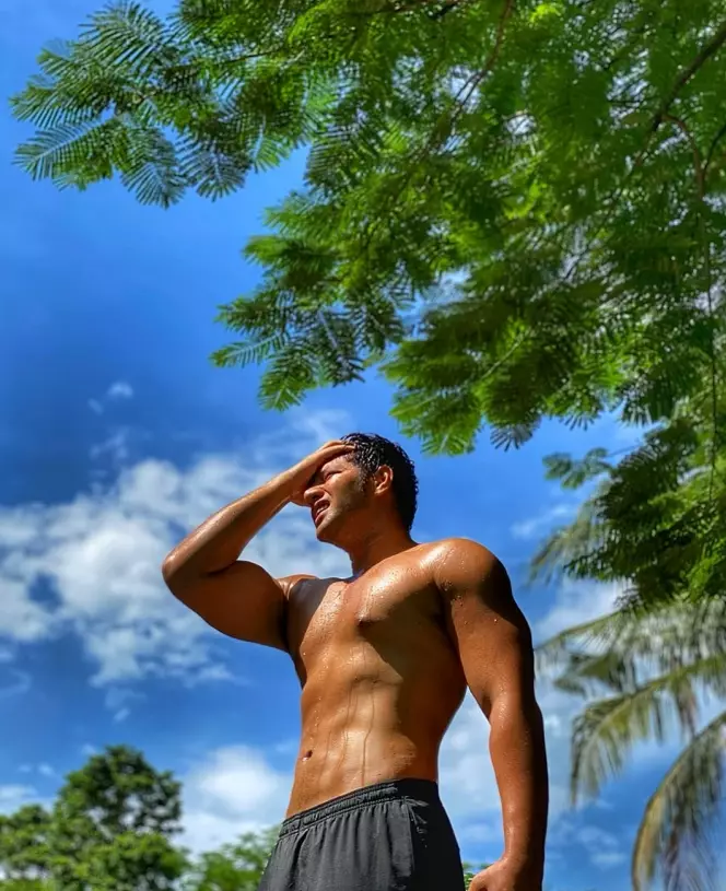 pesinetron pamer badan kekar © 2020 brilio.net pesinetron pamer badan kekar © 2020 brilio.net