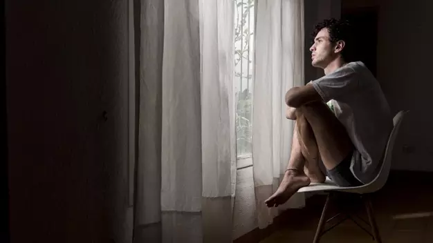 Kata-kata bijak tentang pahitnya cinta © freepik.com