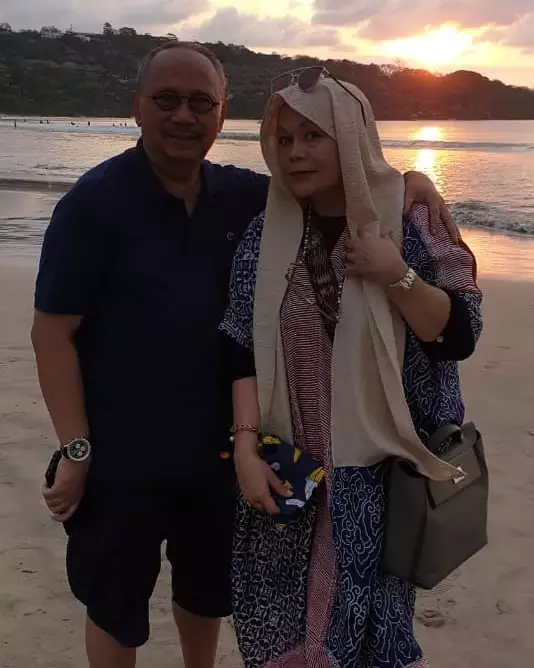 usia pernikahan seleb 30 tahun © Berbagai Sumber