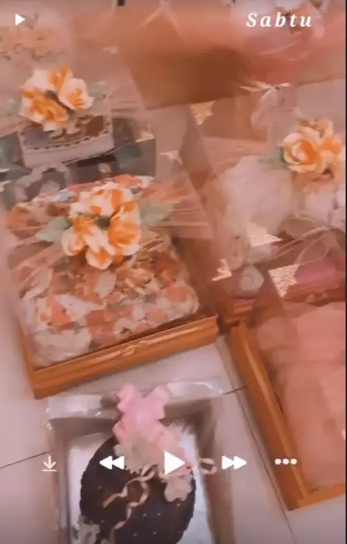 momen pertunangan adik Via Vallen © Instagram