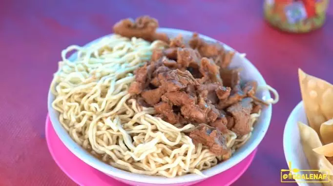 mie ayam konglomerat © YouTube mie ayam konglomerat © YouTube