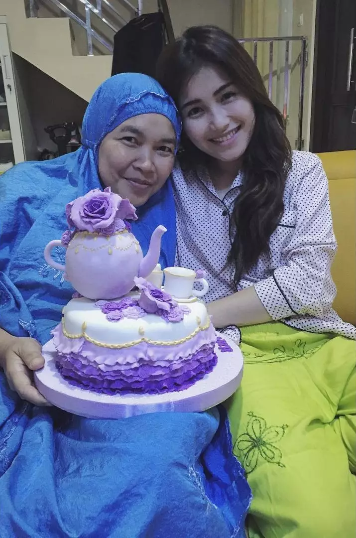 kue ultah keluarga Ayu © 2020 brilio.net kue ultah keluarga Ayu © 2020 brilio.net