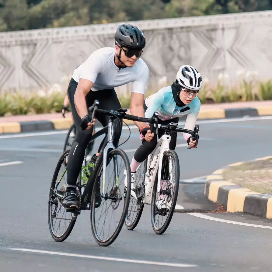 seleb jalani hobi bareng pasangan © Instagram