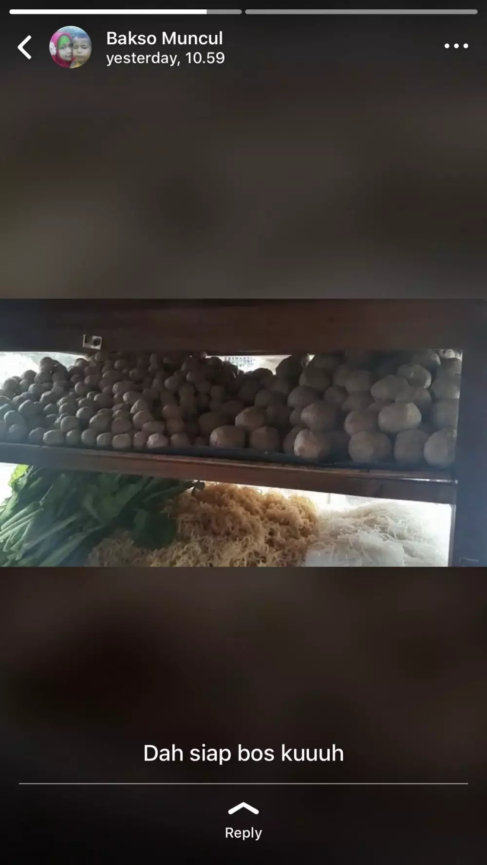 Pengumuman di WA Story pedagang berbagai sumber