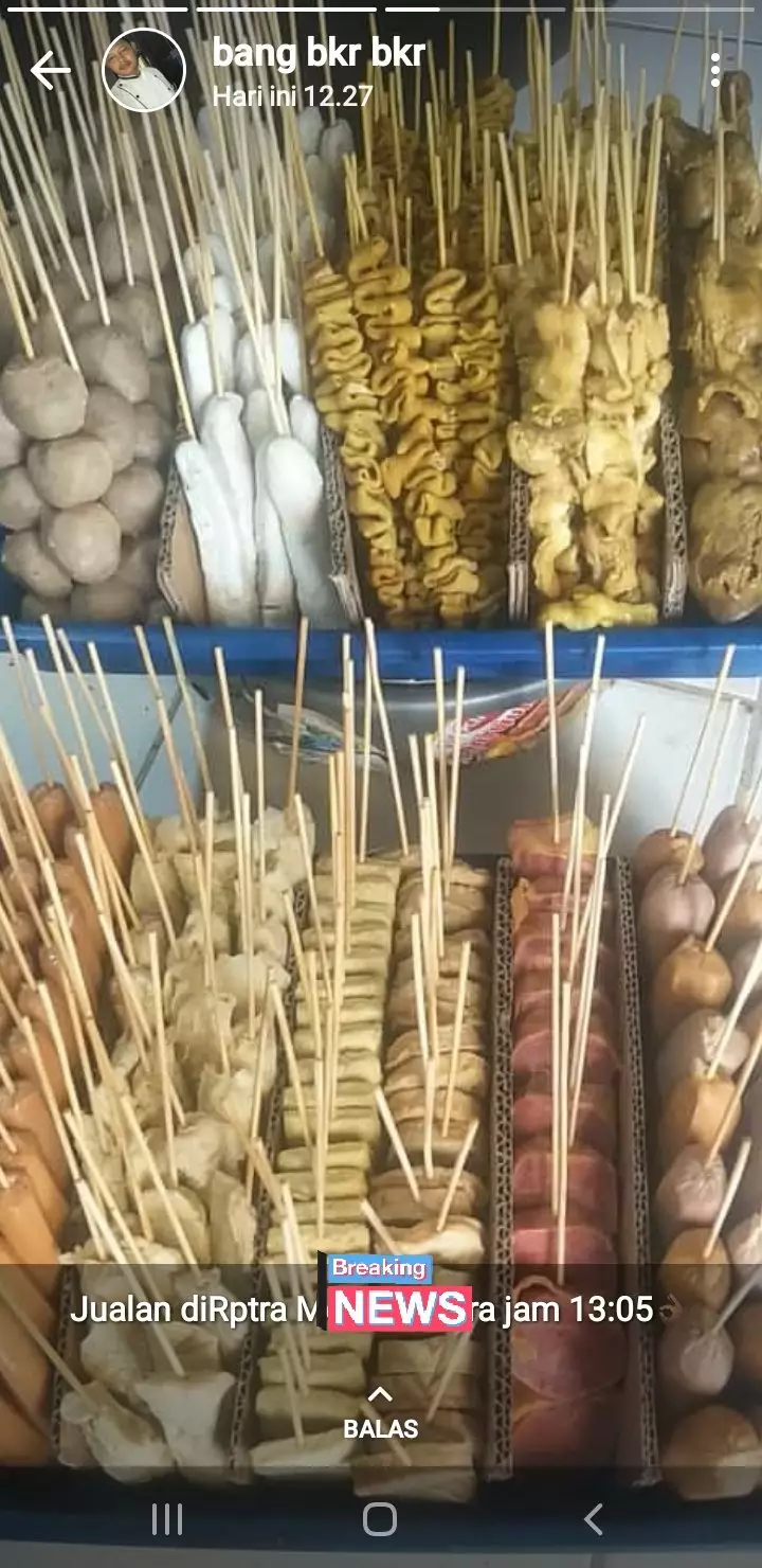 Pengumuman di WA Story pedagang berbagai sumber