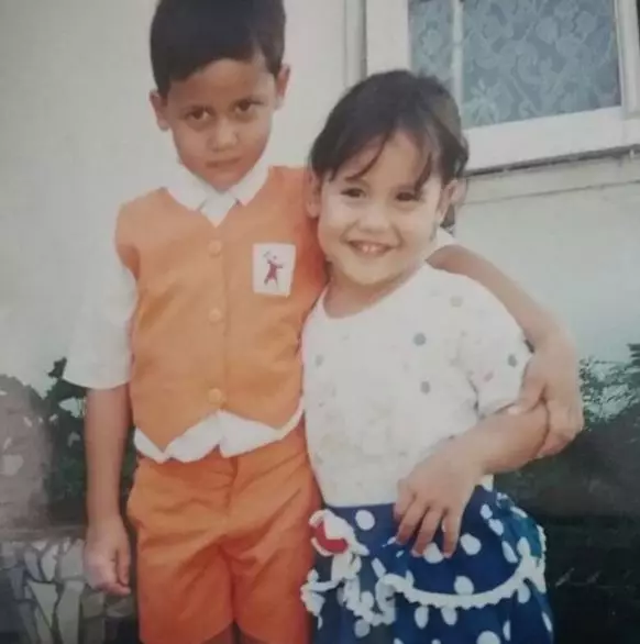 potret masa kecil seleb dan kakak © Instagram