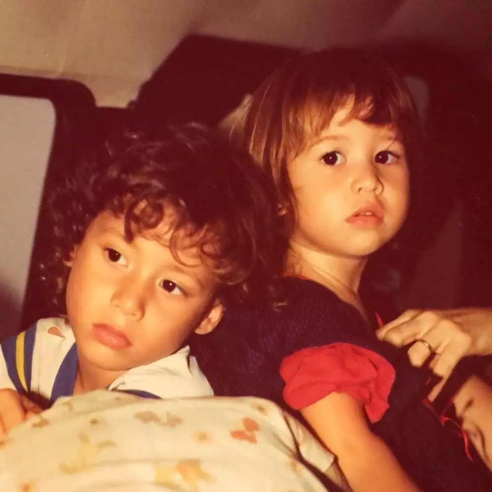 potret masa kecil seleb dan kakak © Instagram