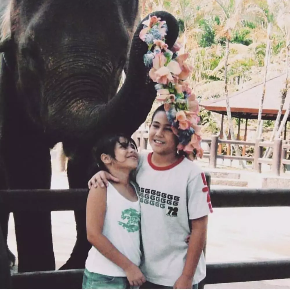 potret masa kecil seleb dan kakak © Instagram