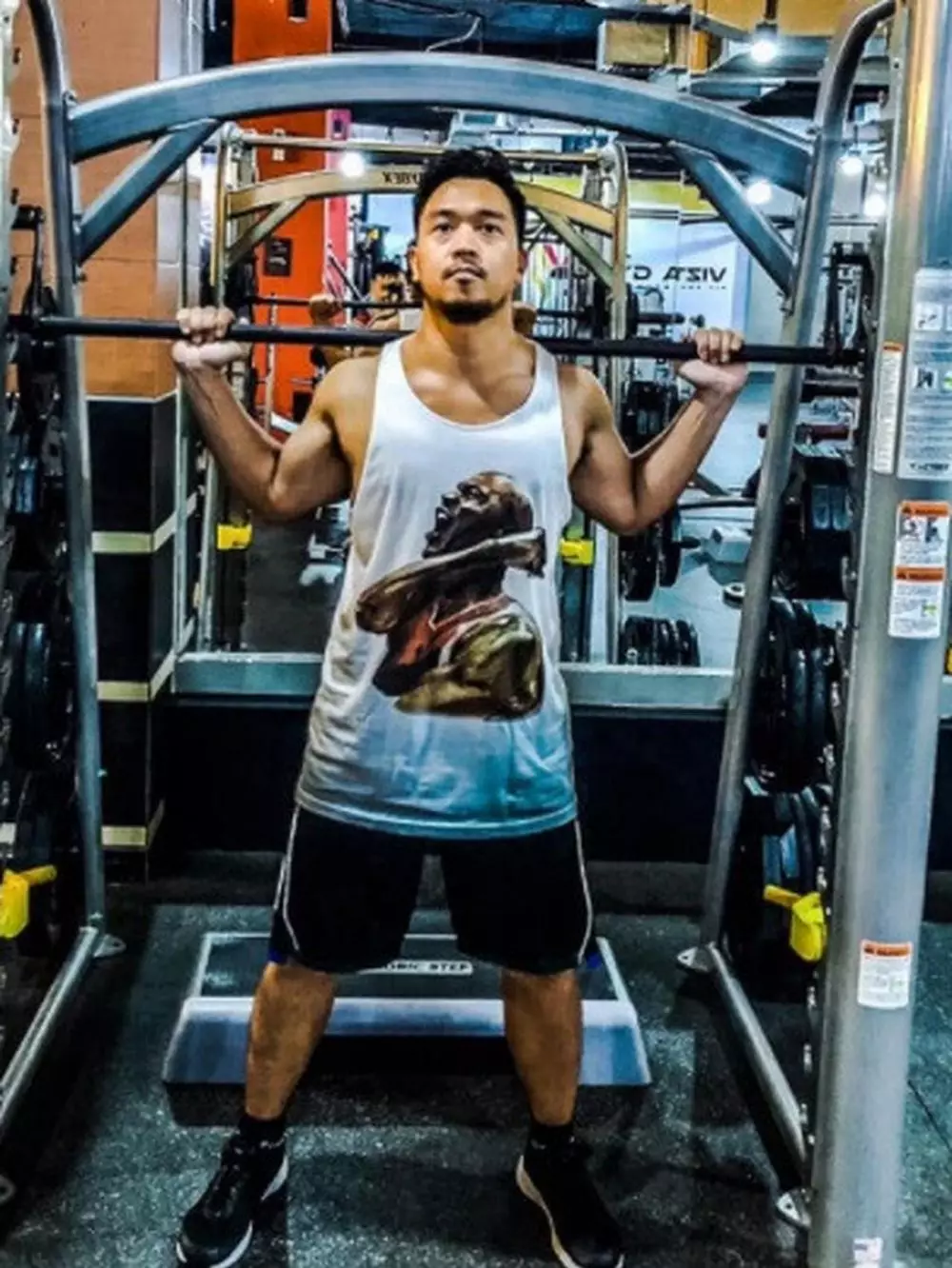 Gaya Michael Yukinobu Defretes © Facebook Gaya Michael Yukinobu Defretes © Facebook