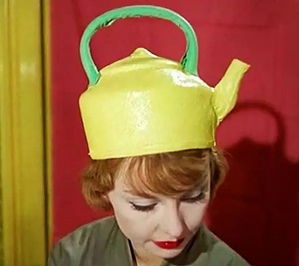 bentuk topi paling absurd Berbagai sumber bentuk topi paling absurd Berbagai sumber