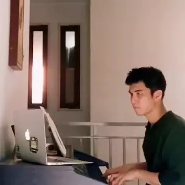 Difki Khalif sepupu ariel © Berbagai Sumber