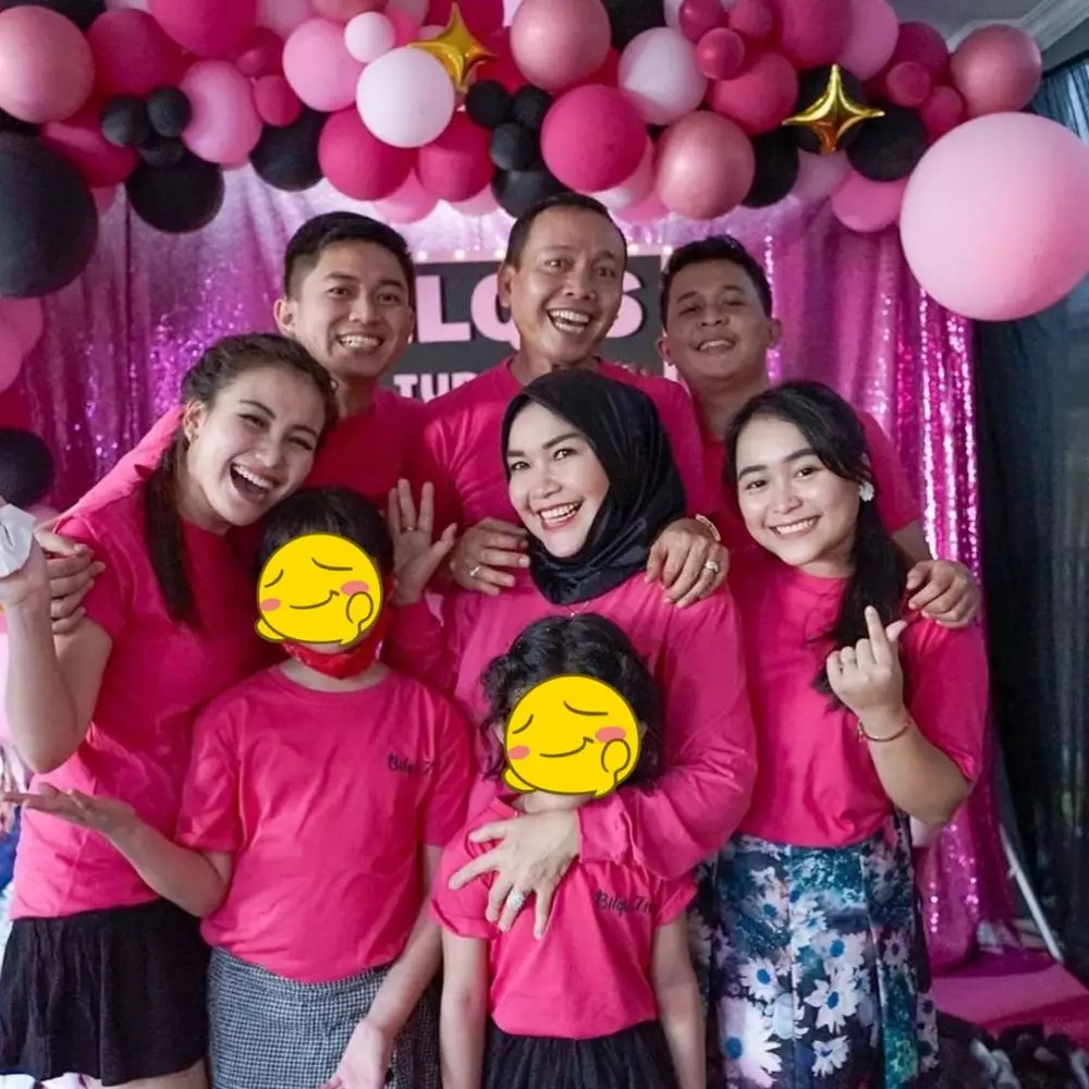 seleb dekat dengan anak kekasih © Instagram