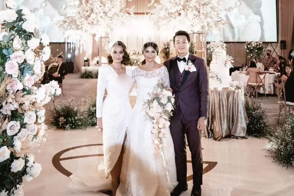 Agnez Mo hadiri nikahan Greysia Polii Instagram