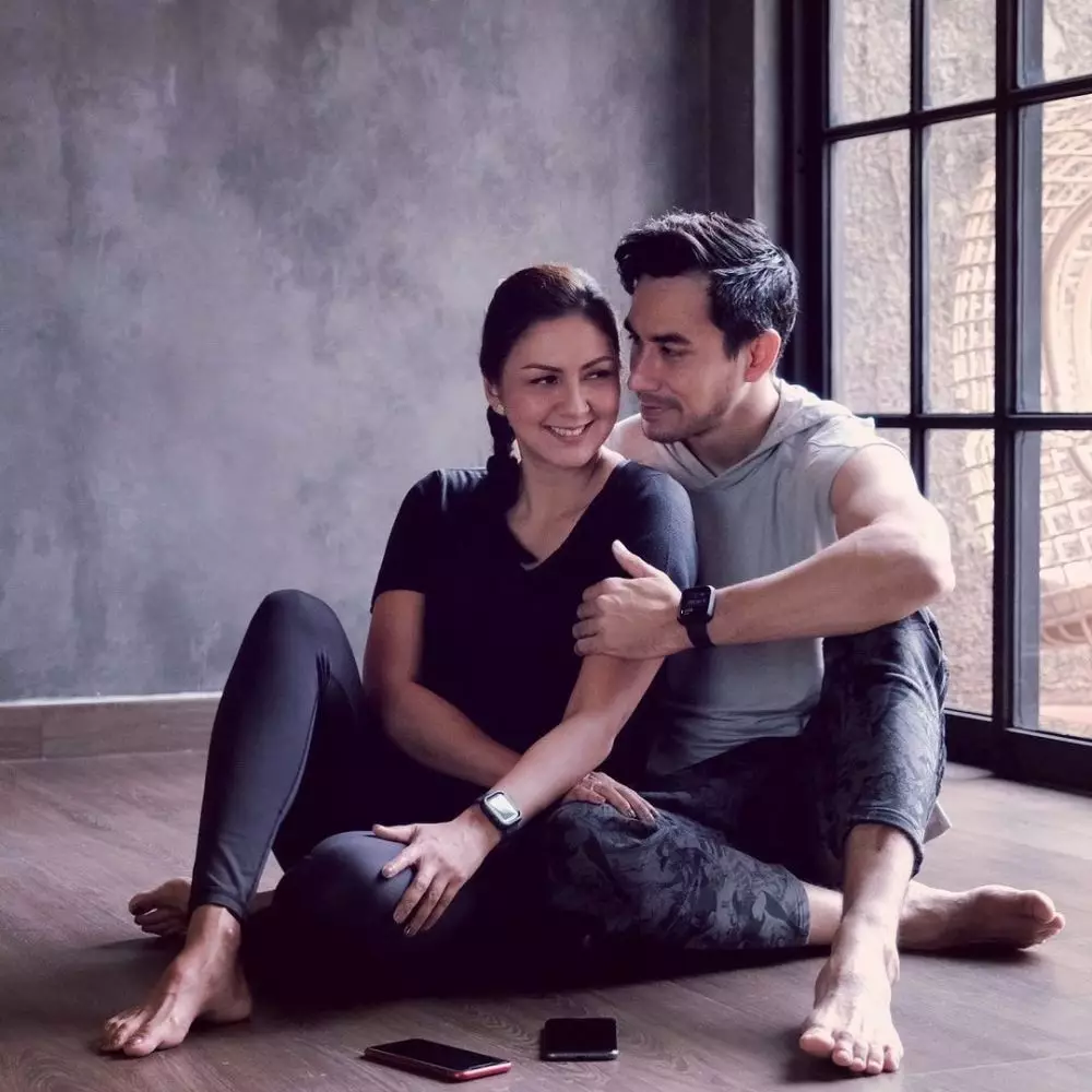 Anniversary Darius sinathrya dan Donna Agnesia © 2020 brilio.net