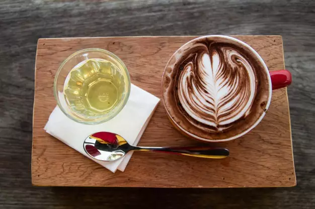 Makanan dan minuman yang dapat menyehatkan kulit © freepik.com