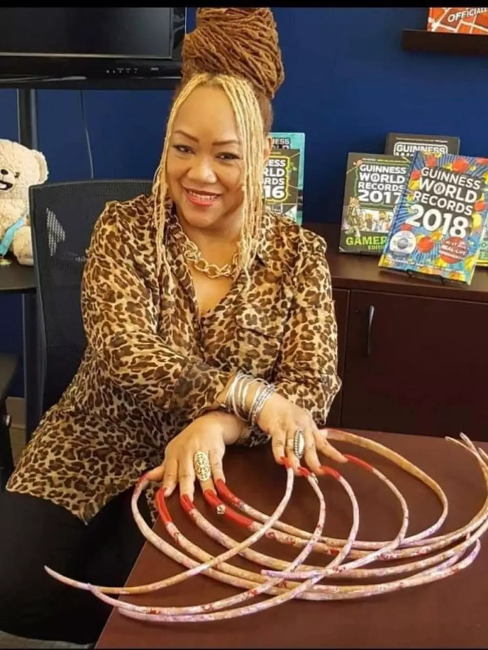 Wanita jual kuku sendiri © 2020 brilio.net