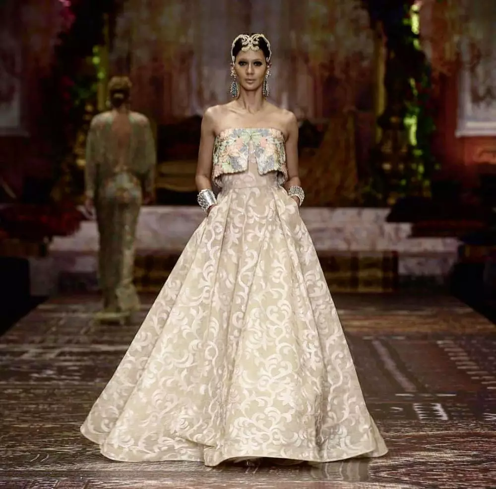 Paula Verhoeven makeup tebal ©Instagram Paula Verhoeven makeup tebal ©Instagram