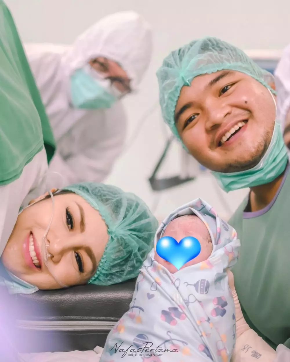 Seleb dikaruniai bayi laki-laki pada 2020 © Instagram