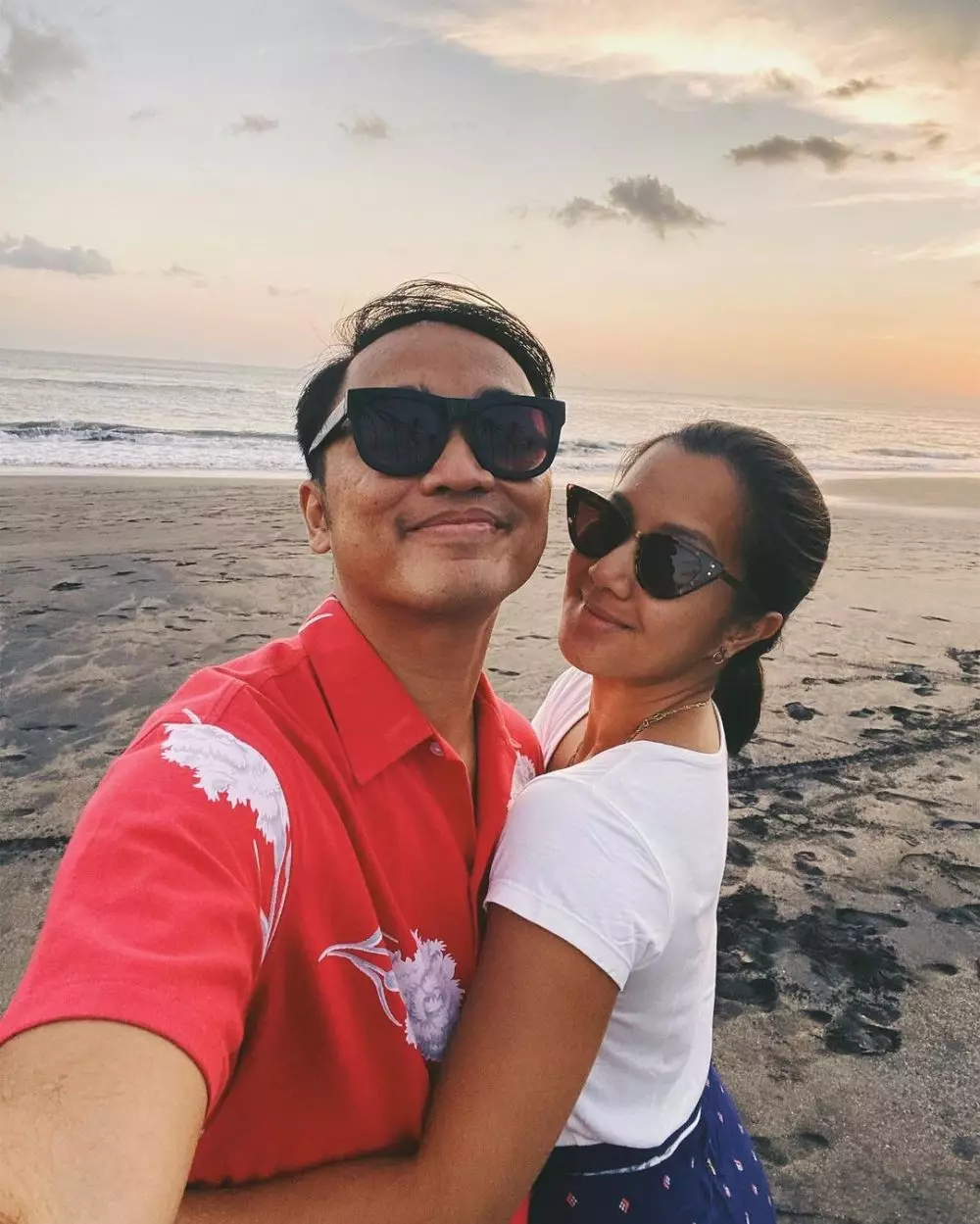 Cara Dipha Barus dan istri melawan Covid-19 © Instagram