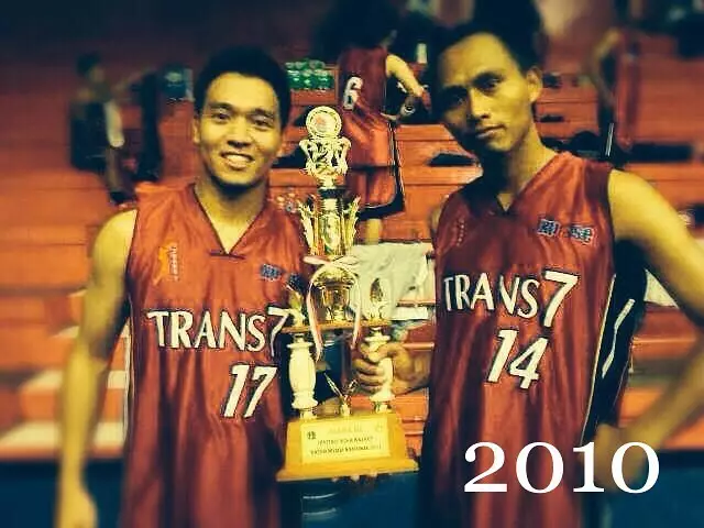 Potret Michael Yukinobu Defretes saat main basket Instagram Potret Michael Yukinobu Defretes saat main basket Instagram