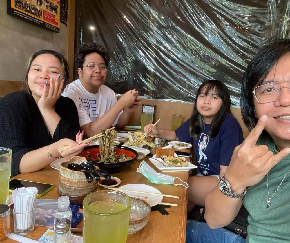 Potret transformasi Ari Lasso © 2020 brilio.net Potret transformasi Ari Lasso © 2020 brilio.net