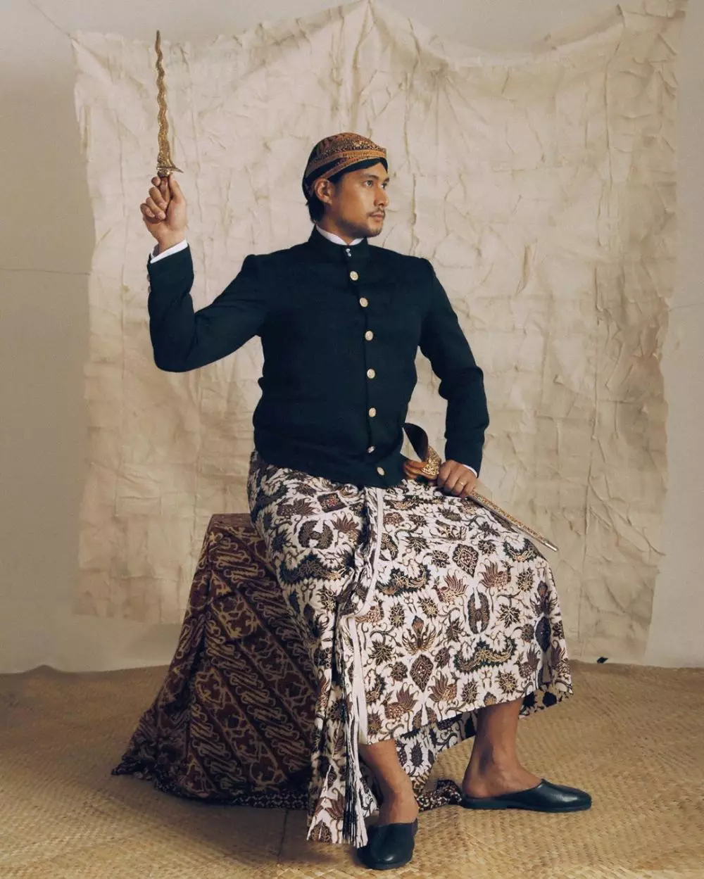 aktor baju adat Jawa © 2020 berbagai sumber