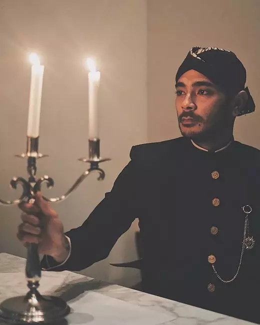 aktor baju adat Jawa © 2020 berbagai sumber