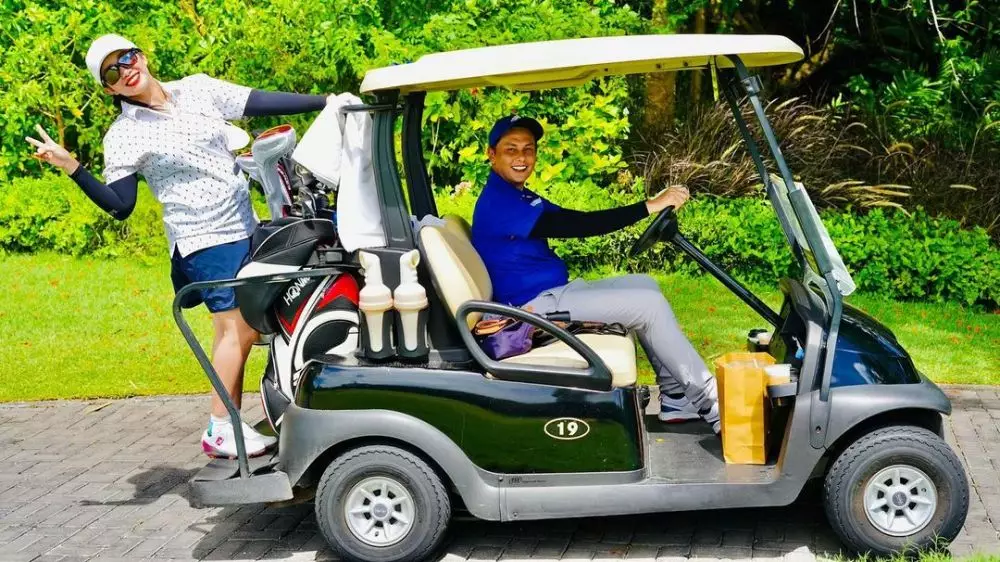 Liburan Andhika dan Ussy di Bali © 2020 brilio.net