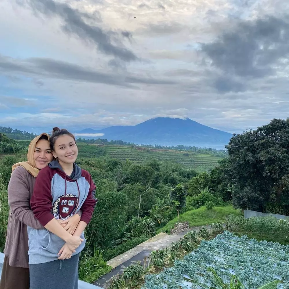 Ayu Ting Ting akhir tahun 2020 © Instagram