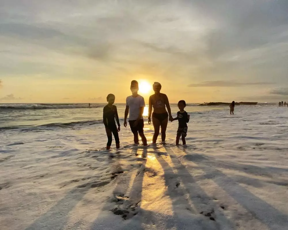 seleb liburan tahun baru © 2021 brilio.net