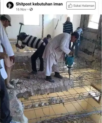aksi lucu tukang bangunan © Berbagai Sumber