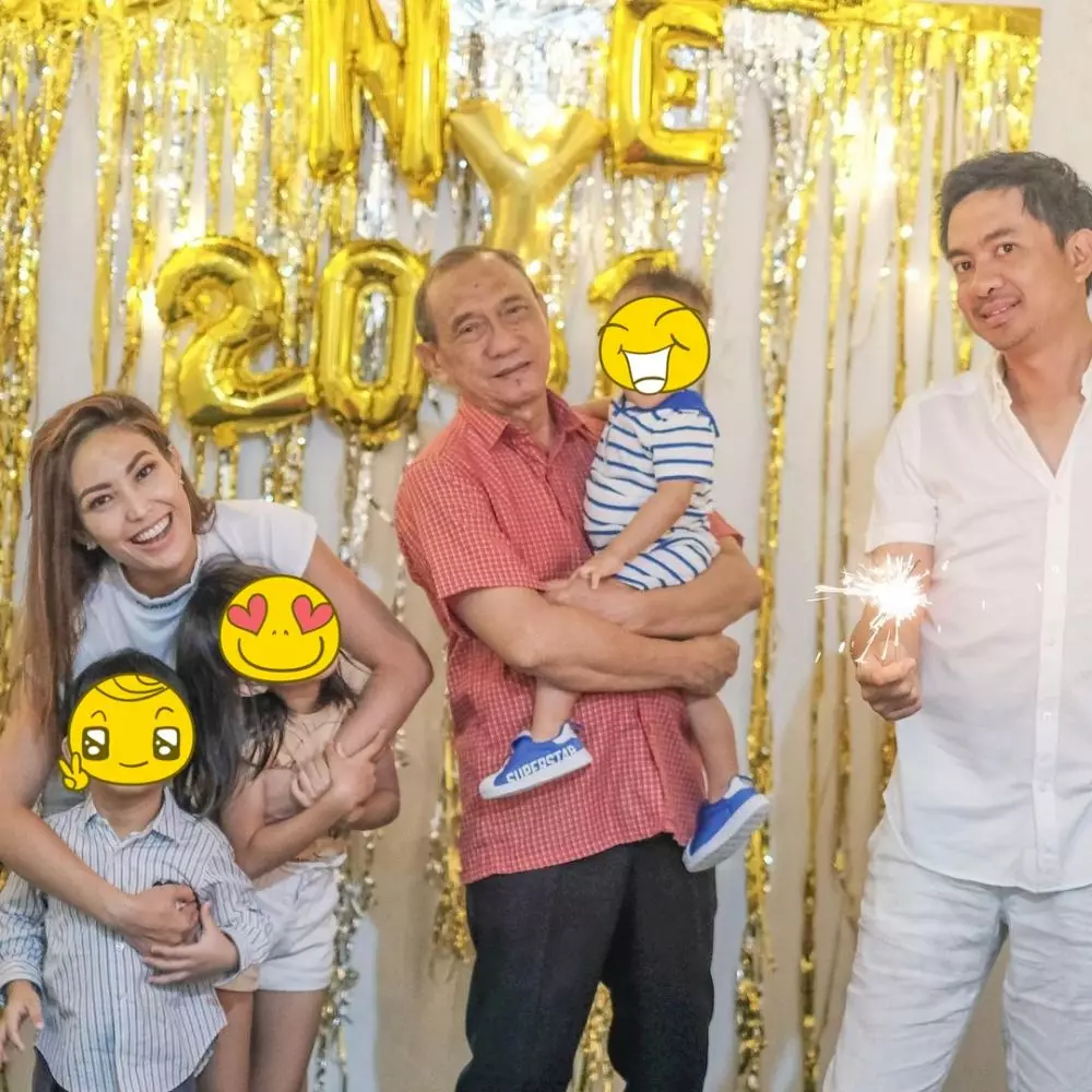 Momen tahun baru seleb 2021 © Instagram Momen tahun baru seleb 2021 © Instagram