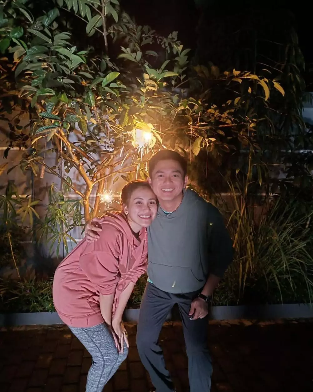 Momen tahun baru seleb 2021 © Instagram Momen tahun baru seleb 2021 © Instagram