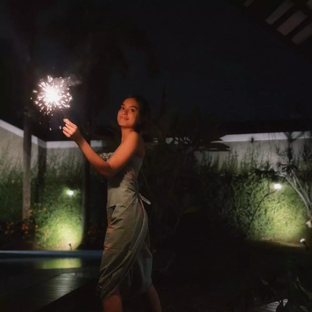 Momen tahun baru seleb 2021 © Instagram Momen tahun baru seleb 2021 © Instagram